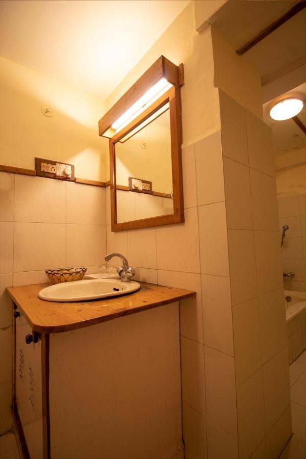 Holiday Home International -Vivaan Stays Manali  Ngoại thất bức ảnh