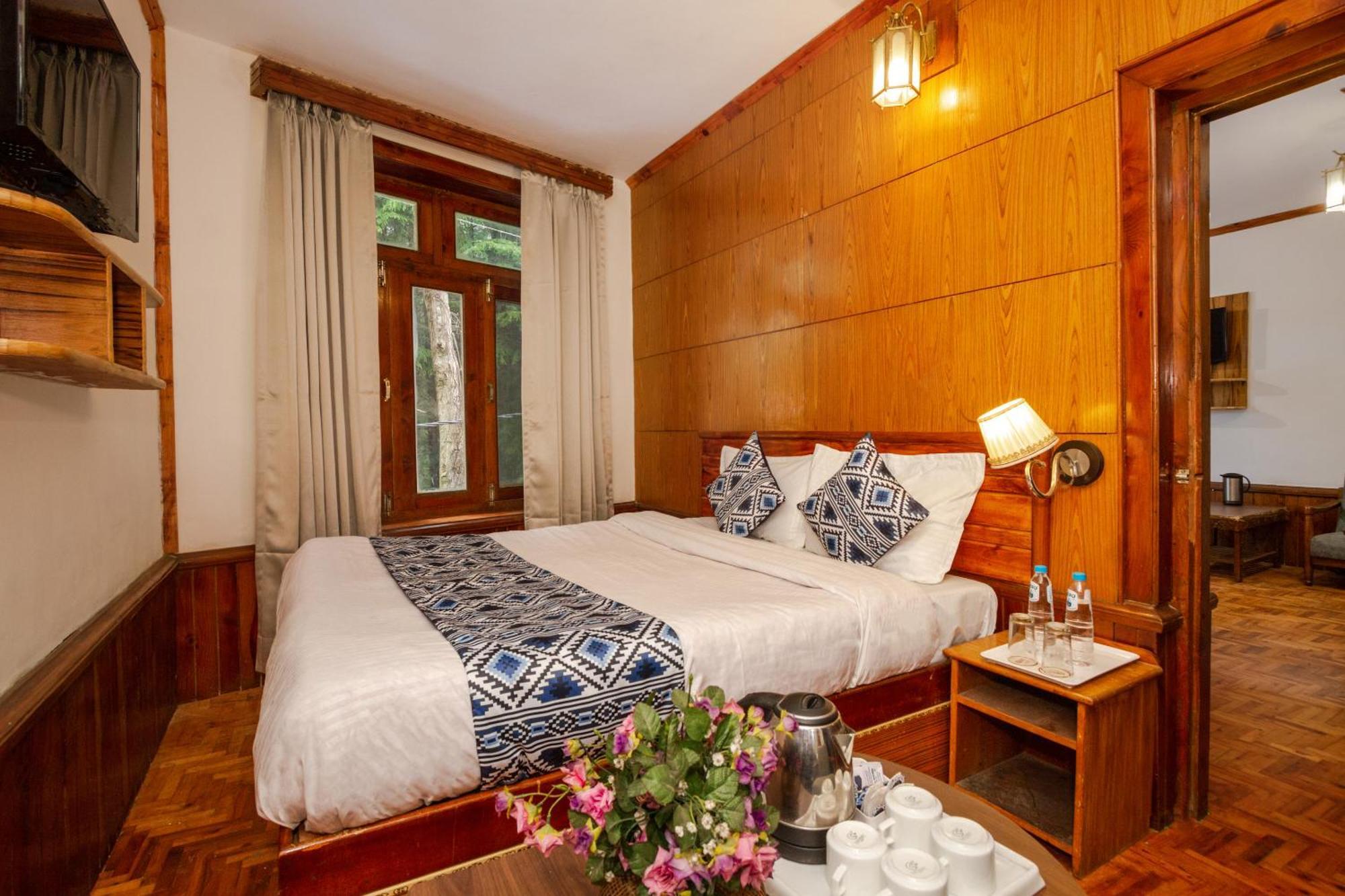 Holiday Home International -Vivaan Stays Manali  Ngoại thất bức ảnh