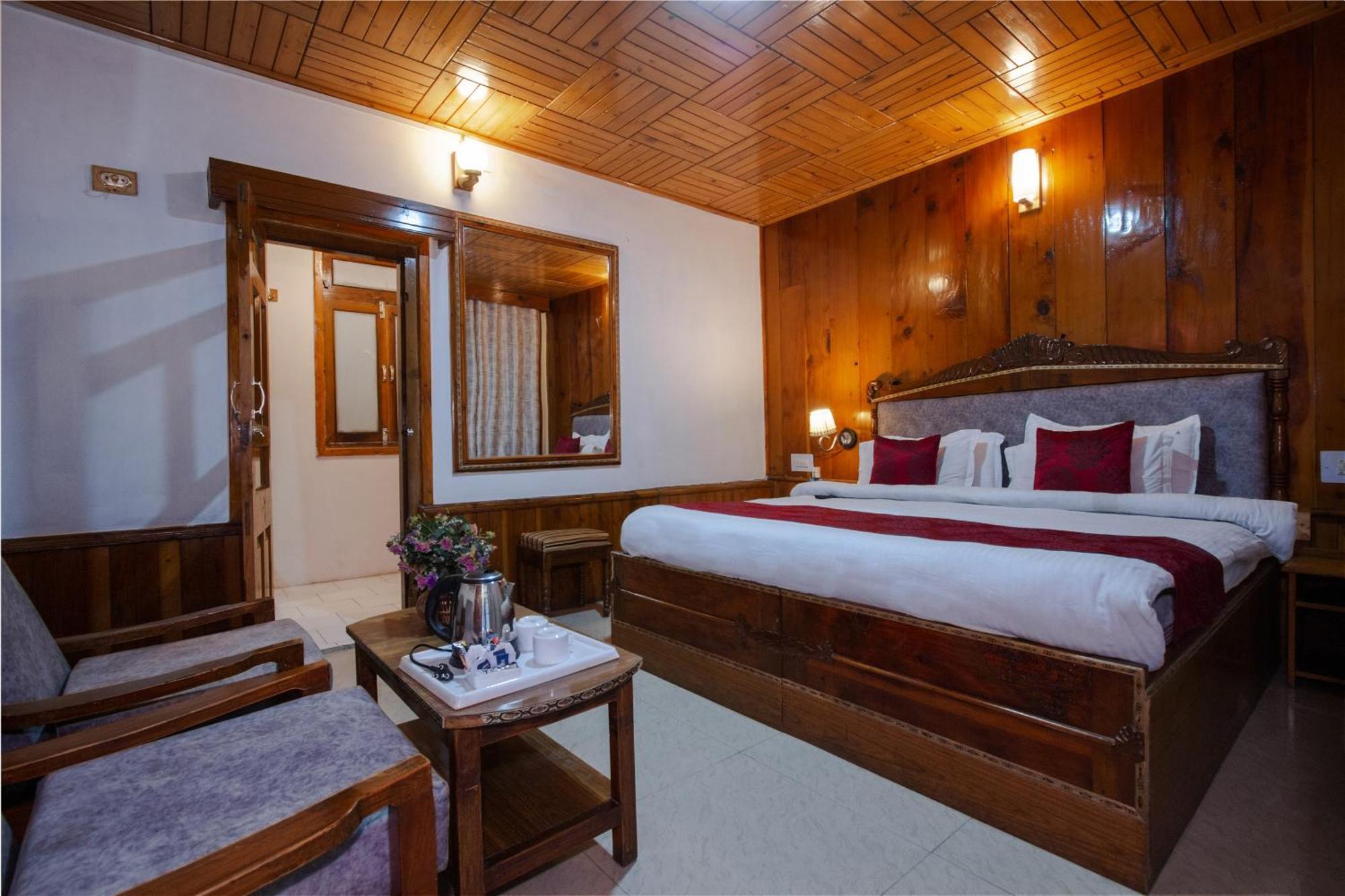 Holiday Home International -Vivaan Stays Manali  Ngoại thất bức ảnh