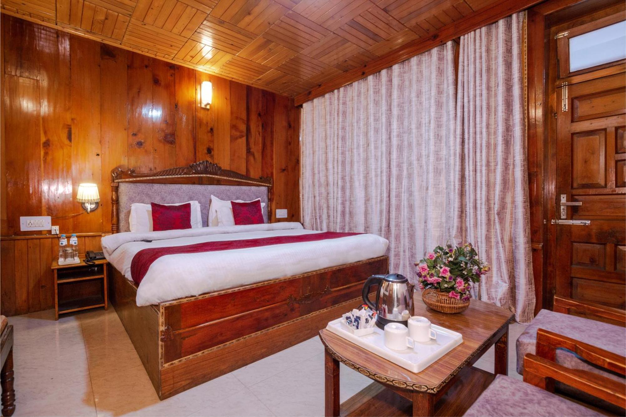 Holiday Home International -Vivaan Stays Manali  Ngoại thất bức ảnh