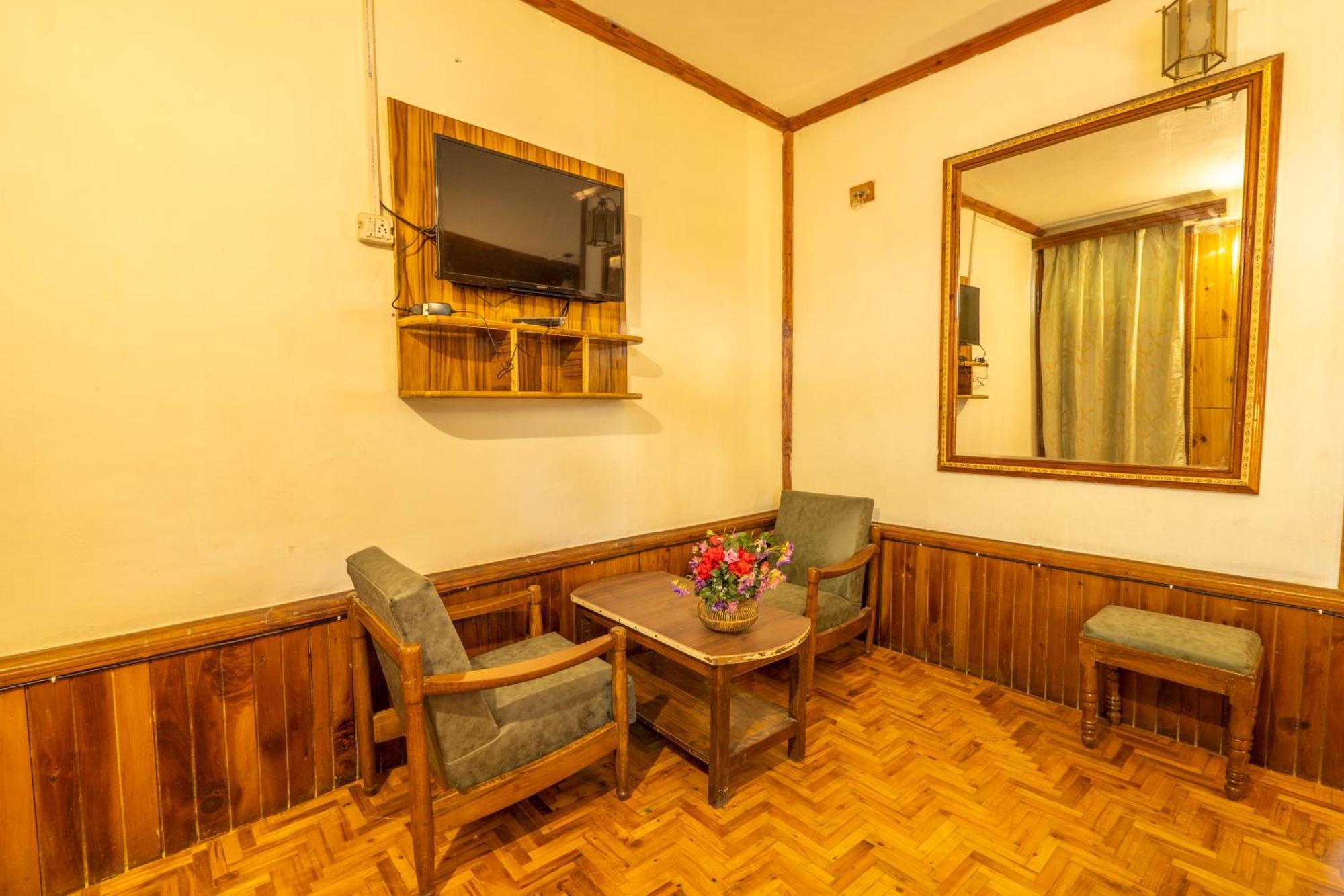 Holiday Home International -Vivaan Stays Manali  Ngoại thất bức ảnh